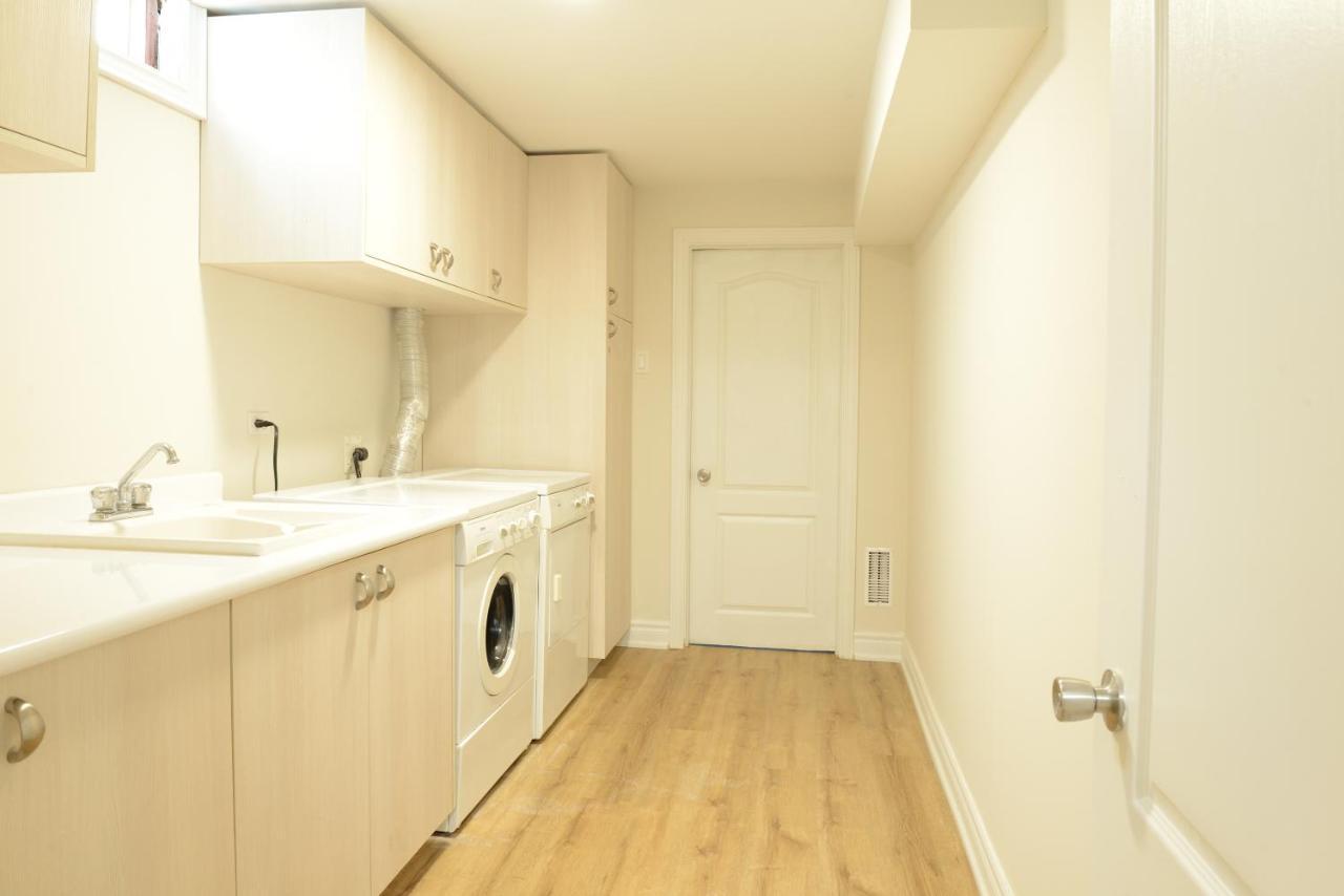 Spacious 2-Bed-Room Near Yonge & Major Mackenzie Richmond Hill Exterior photo